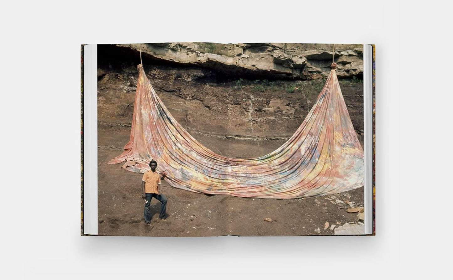 Sam Gilliam // a Book by Ishmael Reed